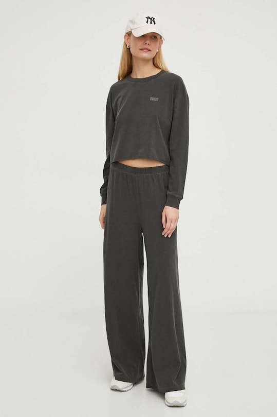 American Vintage pantaloni de trening PYM05AE24 gri SS24