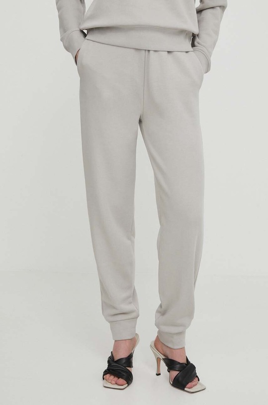 Спортен панталон Calvin Klein еластичен сив K20K206632