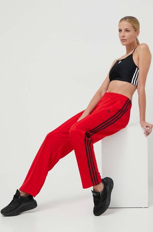 Tepláky adidas Originals IM9809 červená SS24