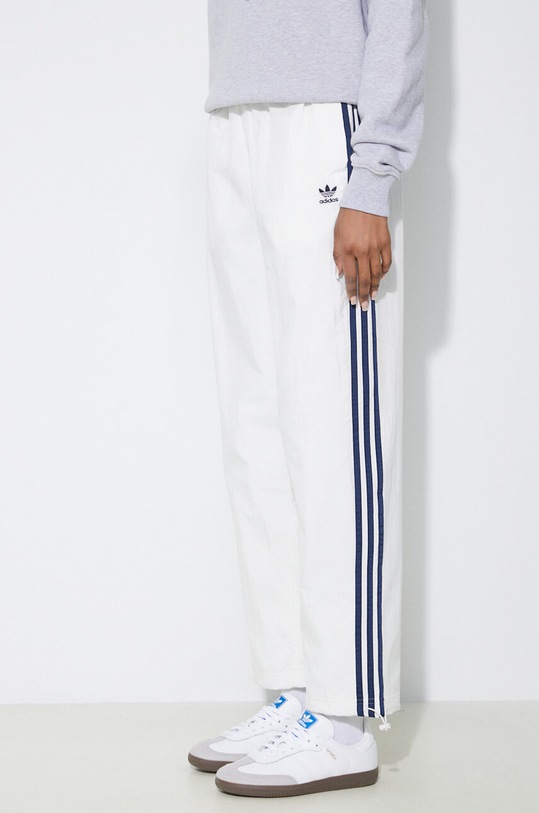 adidas Originals pantaloni de trening Planet friendly bej IS2354