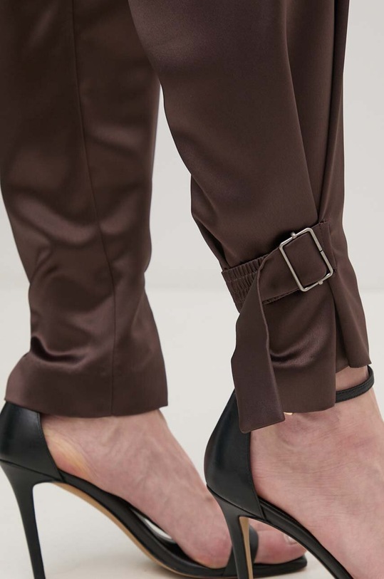 Kalhoty Guess hnědá W4GB50.WG7C0