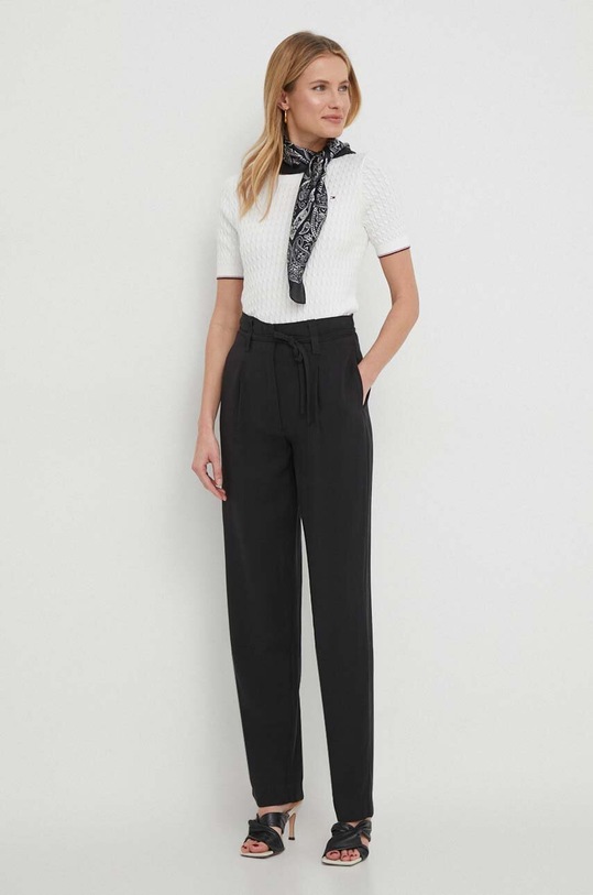 Nohavice Calvin Klein Jeans látka čierna J20J223119