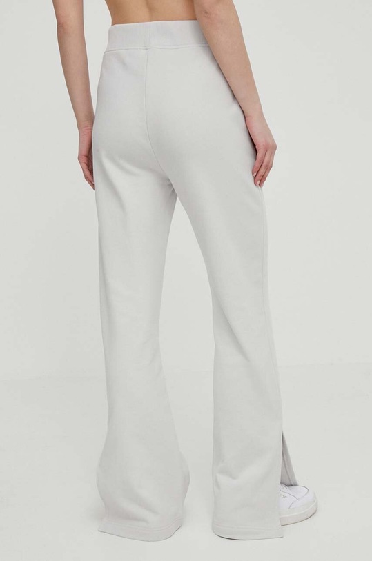 Odzież Calvin Klein Jeans spodnie dresowe bawełniane J20J223422 szary