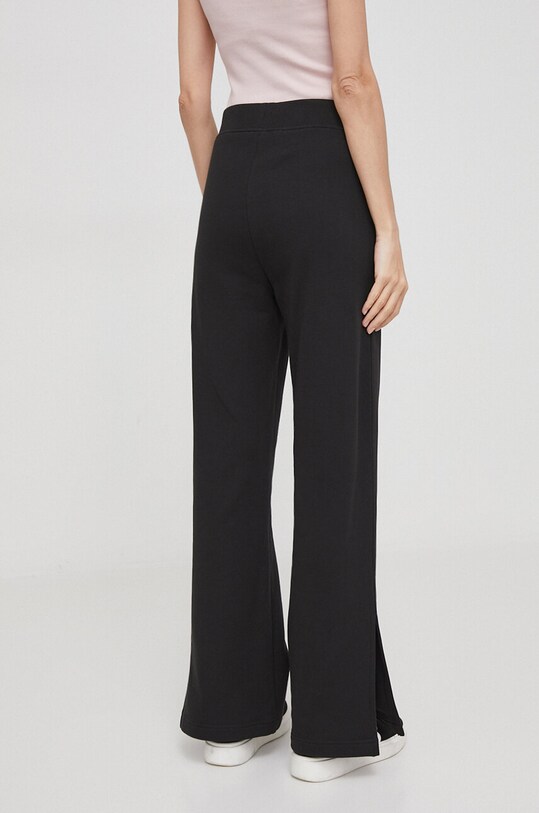Одяг Бавовняні спортивні штани Calvin Klein Jeans J20J223422 чорний