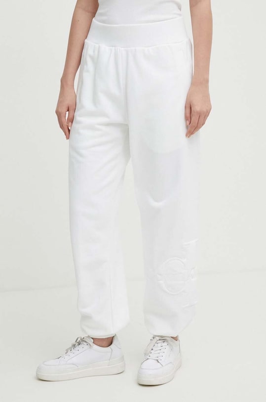 Спортивные штаны Calvin Klein Jeans трикотаж белый J20J223273