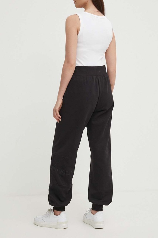 Îmbrăcăminte Calvin Klein Jeans pantaloni de trening J20J223273 negru