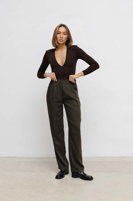 Saint Body pantaloni maro SB.404