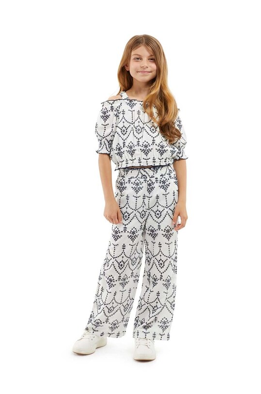 Детские хлопковые брюки Guess аппликация белый J4GB00.WG5M0.PPYH