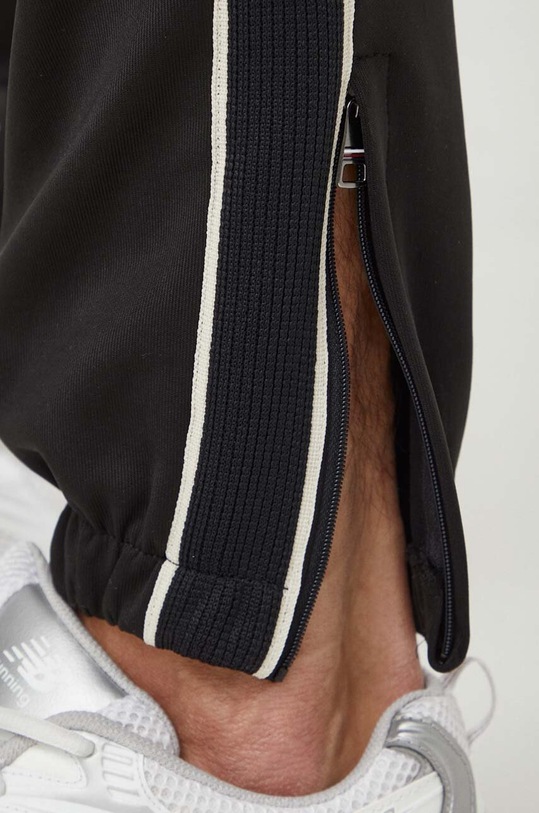 Tepláky Tommy Hilfiger MW0MW33701 černá