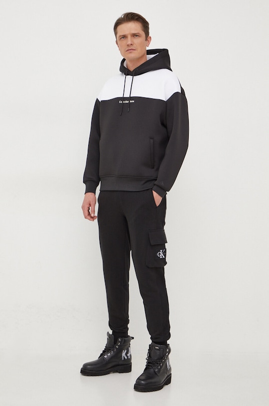 Calvin Klein Jeans spodnie dresowe bawełniane J30J324683 czarny SS24