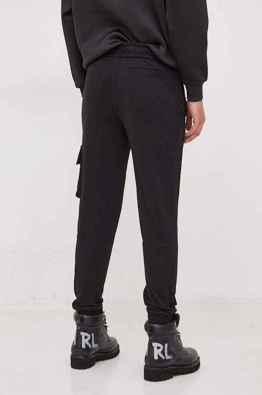 Odzież Calvin Klein Jeans spodnie dresowe bawełniane J30J324683 czarny