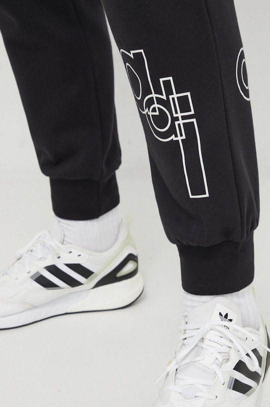 Tepláky adidas čierna IP4073