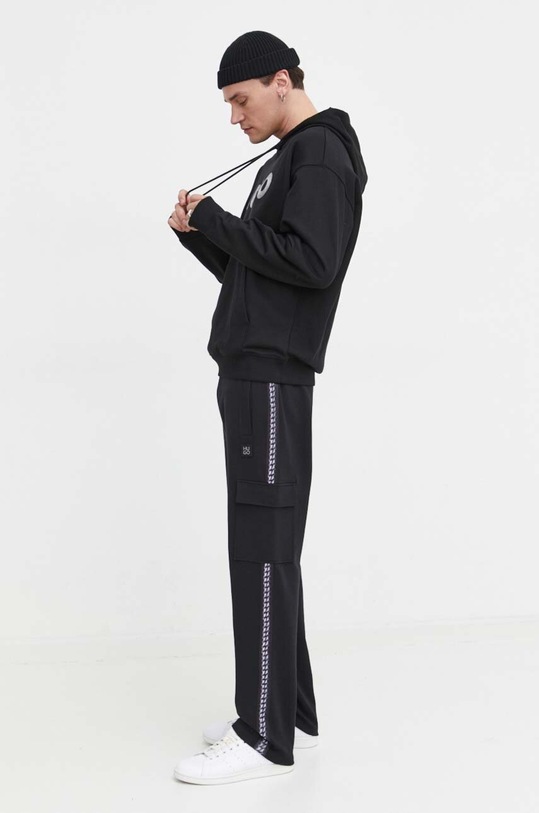 HUGO spodnie dresowe 50510121 czarny SS24