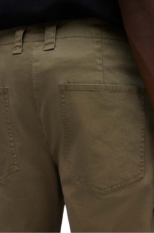 Одежда Хлопковые брюки AllSaints VERNE MM064Y зелёный