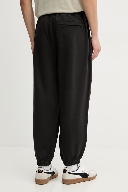 Odzież Puma MMQ Sweatpants spodnie dresowe bawełniane męskie 624007 czarny
