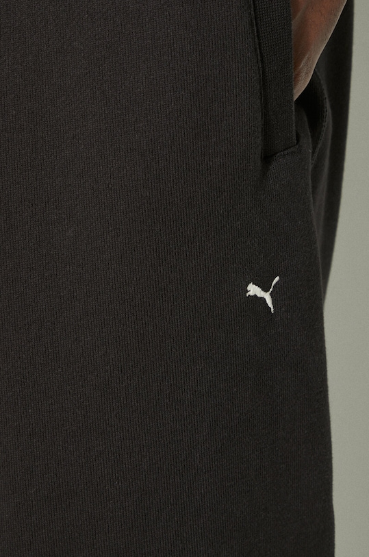 Puma spodnie dresowe bawełniane MMQ Sweatpants czarny 624007