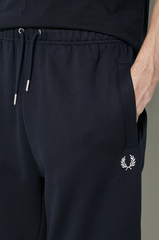 Βαμβακερό παντελόνι Fred Perry Loopback Sweatpant T5505.608 σκούρο μπλε