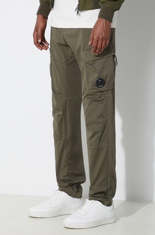 C.P. Company pantaloni Stretch Sateen Ergonomic Cargo verde 16CMPA063A005694G