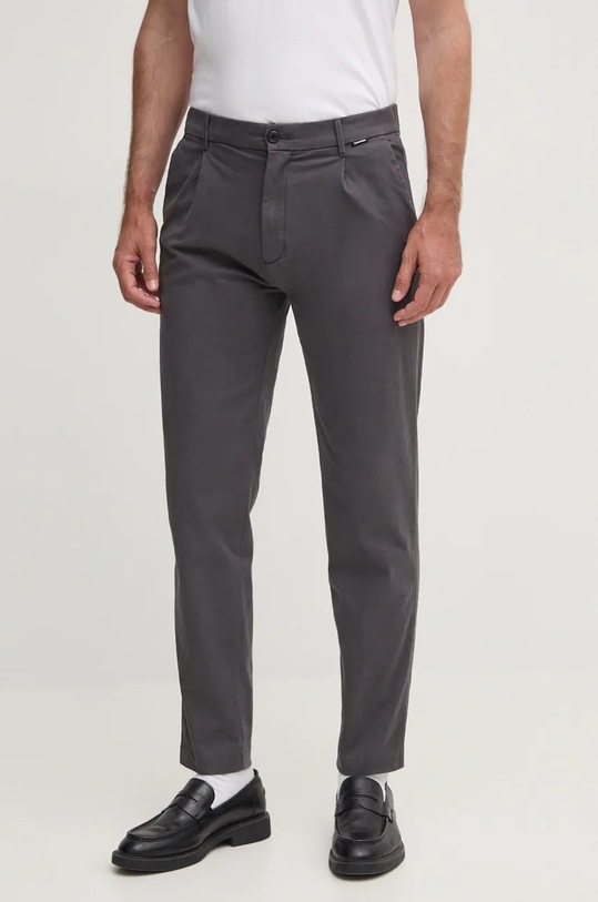 Calvin Klein pantaloni gri K10K113662