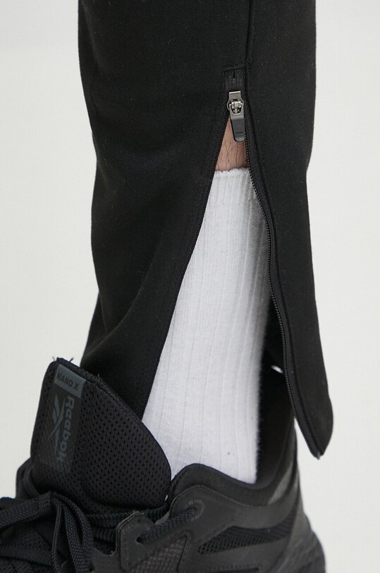 Reebok pantaloni de antrenament Strength negru 100075596