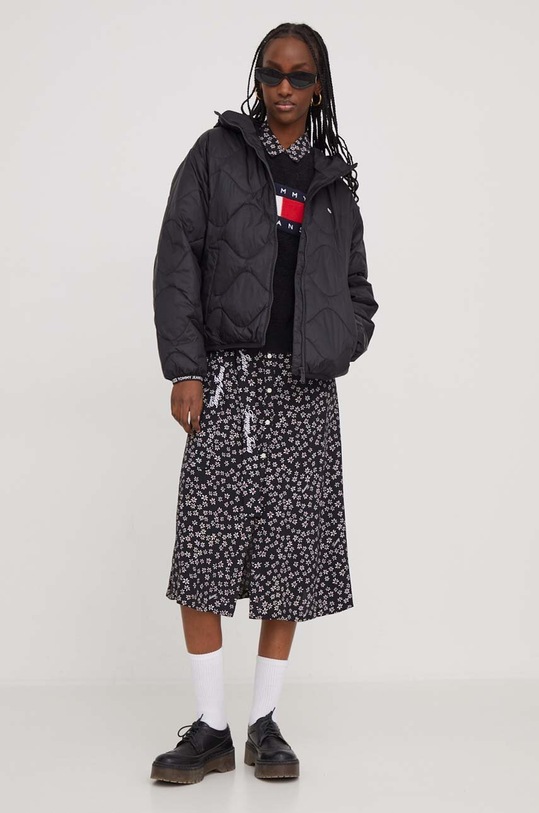 Šaty Tommy Jeans černá DW0DW17419