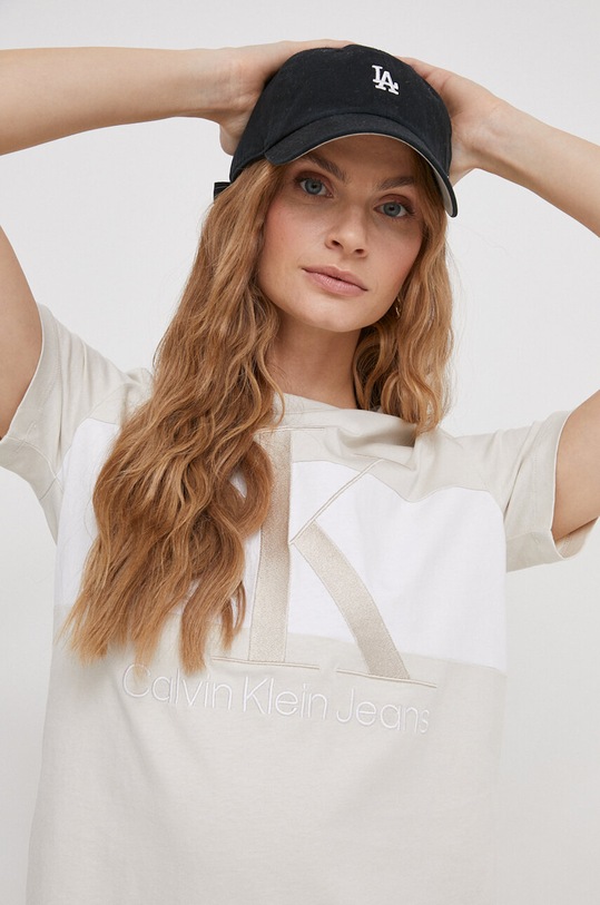 Calvin Klein Jeans sukienka bawełniana beżowy J20J218862