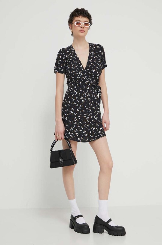 Tommy Jeans rochie DW0DW17941 negru SS24