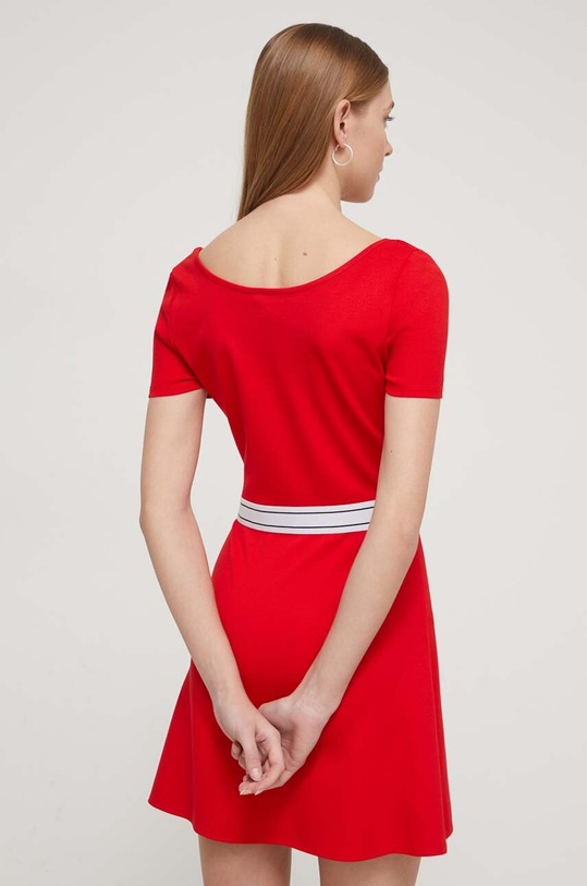 Дрехи Рокля Tommy Jeans DW0DW17924 червен