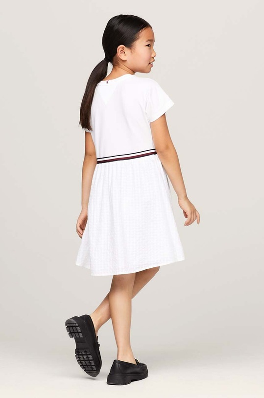 Tommy Hilfiger sukienka bawełniana dziecięca KG0KG07925.128.176.PPYH biały