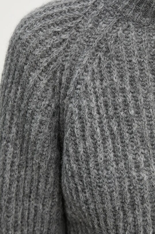 Svetr z vlněné směsi Samsoe Samsoe F23400050 šedá