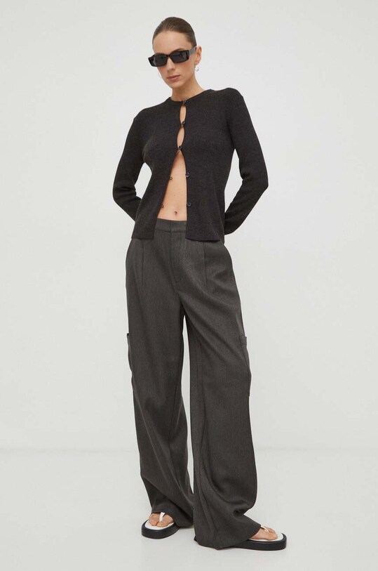 Μάλλινη ζακέτα Lovechild 8764157 γκρί SS24