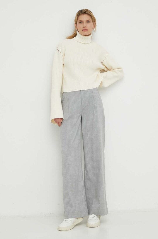 Gestuz sweter 10908741 beżowy SS24
