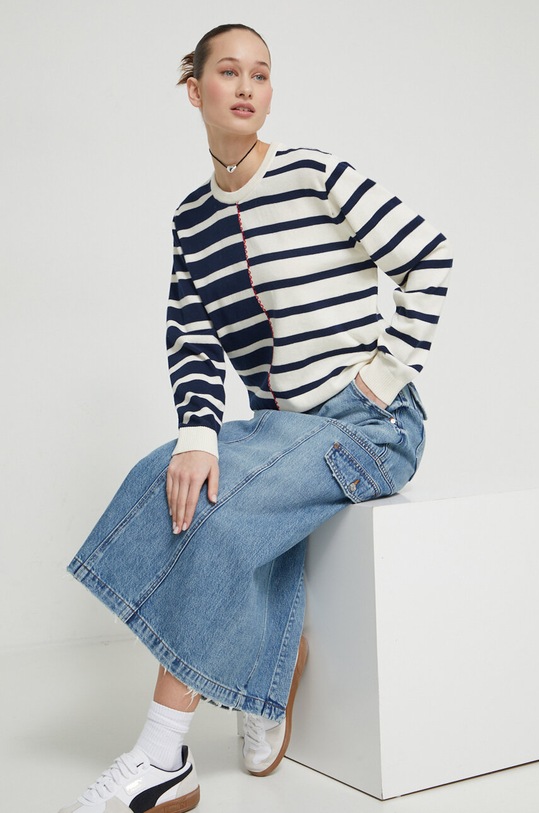 Bavlněný svetr Desigual TULA kulatý béžová 24SWJF12