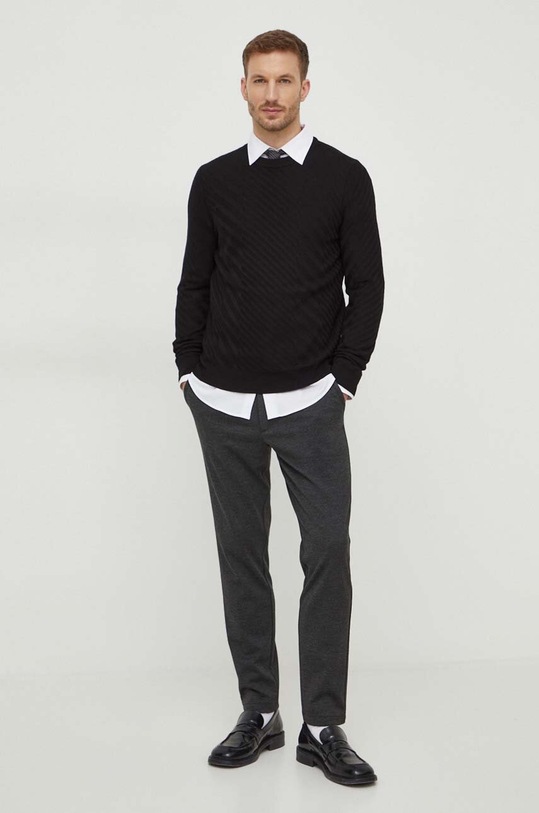 BOSS sweter wełniany 50506035 czarny SS24