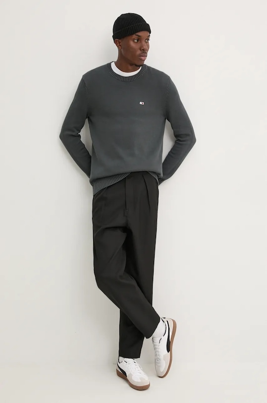 Bavlněný svetr Tommy Jeans DM0DM18370 šedá NC24