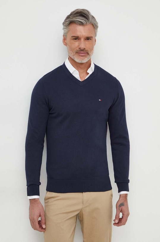 Bavlněný svetr Tommy Hilfiger V výstřih námořnická modř MW0MW32022
