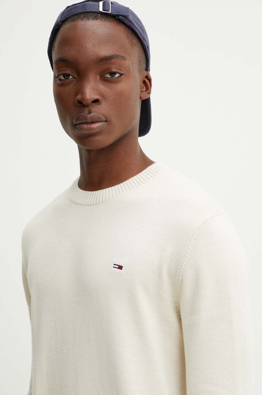 Bavlněný svetr Tommy Jeans béžová DM0DM18895