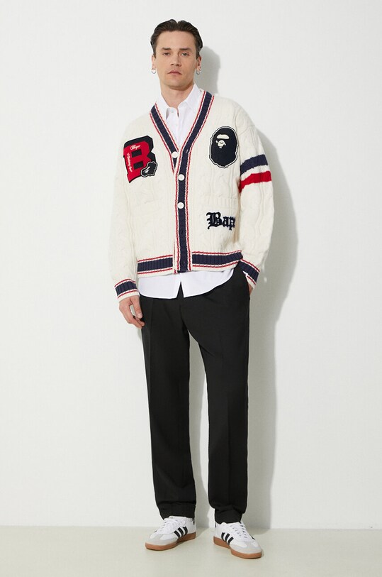 Вълнена жилетка A Bathing Ape College Badges Knit Cardigan 1J80120051 бял SS24