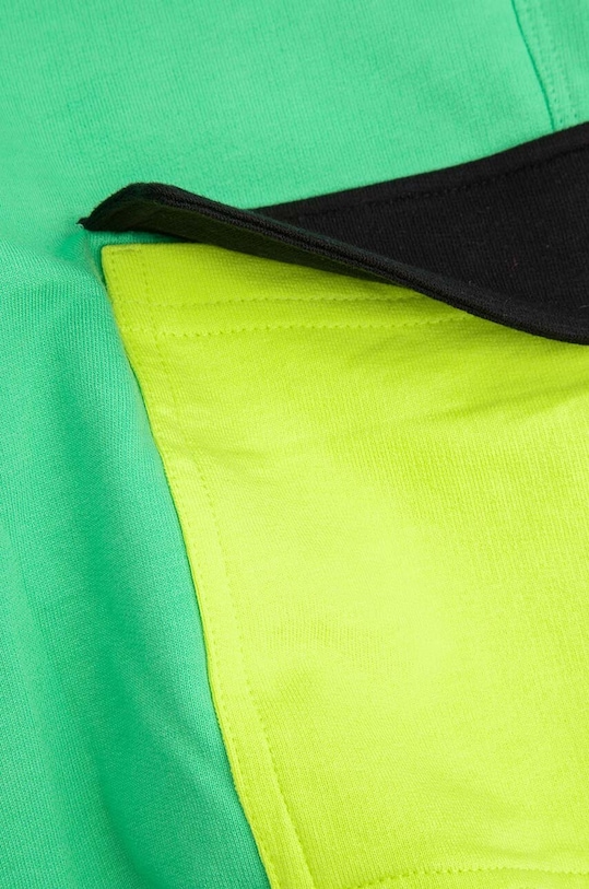 Παιδικό βαμβακερό σορτς Coccodrillo WC4120503DWJ πράσινο