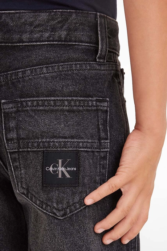 Calvin Klein Jeans szorty jeansowe dziecięce IB0IB02002.PPYH czarny