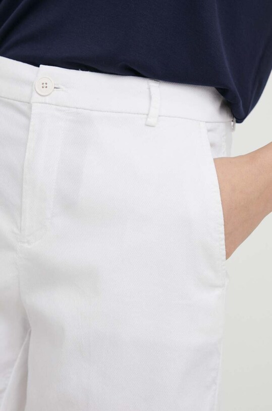 United Colors of Benetton pantaloni scurti alb 4CDR592G4