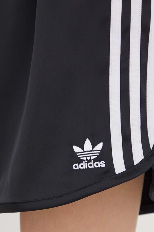 Къс панталон adidas Originals Satin Sprint черен IU2528