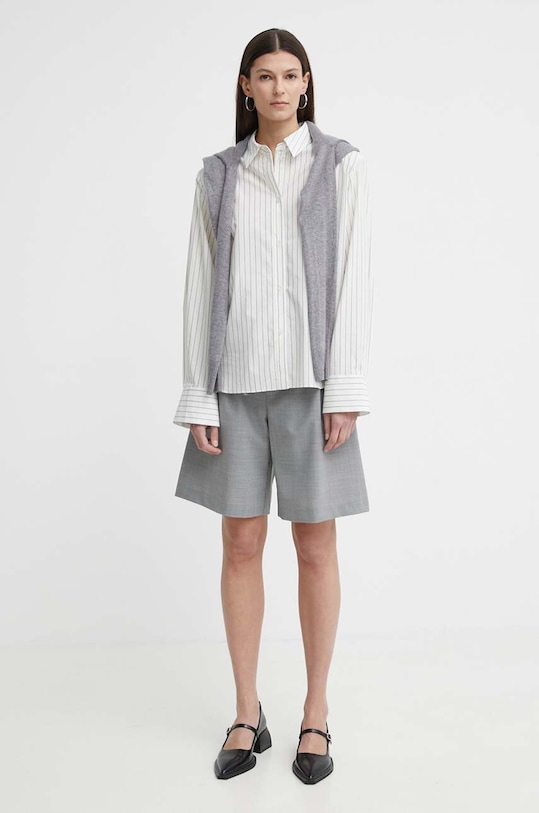 Šortky z vlněné směsi Alohas R100511 šedá SS24