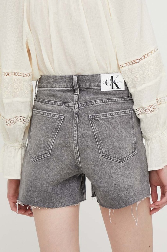 Oblečení Džínové šortky Calvin Klein Jeans J20J223508 šedá