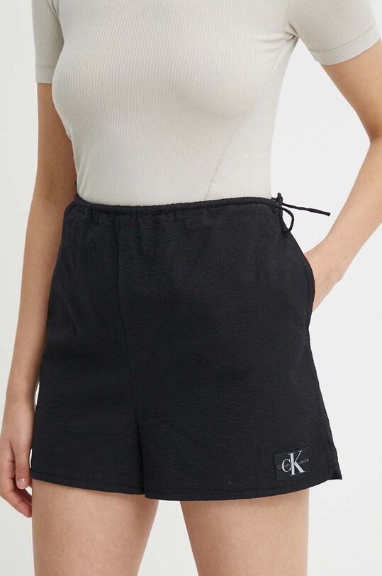 Бавовняні шорти Calvin Klein Jeans бавовна чорний J20J223424