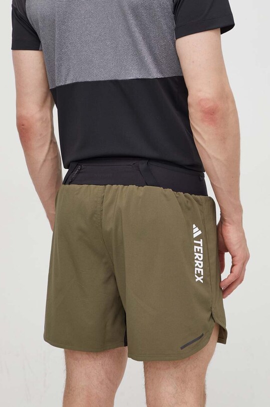 Oblečenie Športové krátke nohavice adidas TERREX Agravic IP4854 zelená