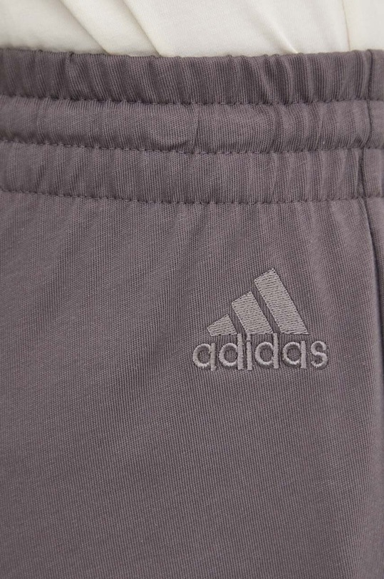 adidas pantaloni scurti gri IS1388