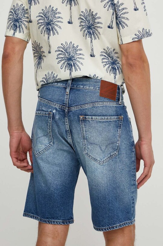 Одежда Джинсовые шорты Pepe Jeans RELAXED SHORT REPAIR PM801074 голубой