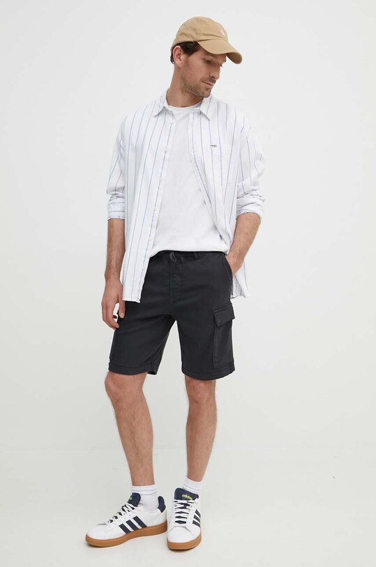Pepe Jeans pantaloni scurti GYMDIGO CARGO PM801077 negru SS24