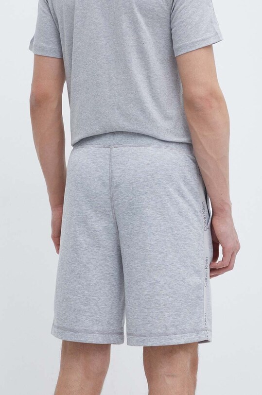 Ρούχα Σορτς προπόνησης Calvin Klein Performance 00GMS4S851 γκρί